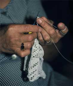 Image of Bosnian hands crocheting lace